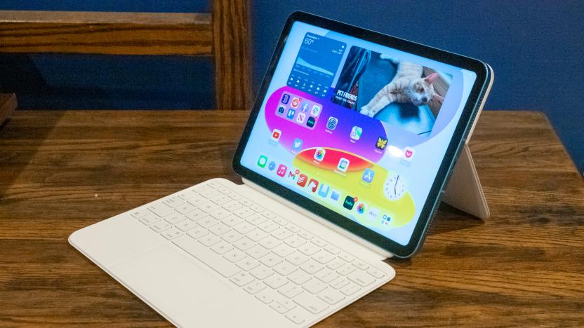 iPad (2022) and Smart Keyboard folio