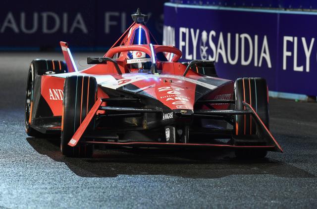 LONDON, ENGLAND - JULY 30: Jake Dennis of Great Britain and AVALANCHE ANDRETTI FORMULA E drives his car during the ABB FIA Formula E Championship - London E-Prix Round 16 - at the ExCel Arena on July 30, 2023 in London, England. (Photo by Vince Mignott/MB Media/Getty Images)